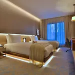 Dosso Dossi & Downtown מלון 5*