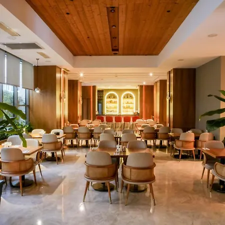 Hotel Dosso Dossi & Downtown 5*