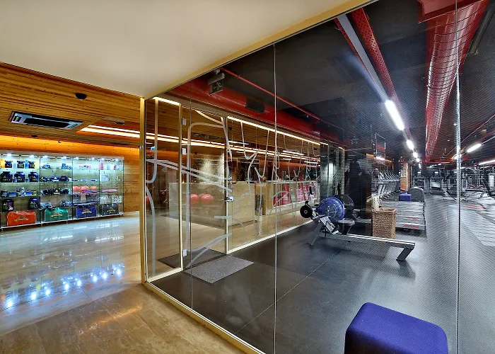 Отель Dosso Dossi & Downtown 5*