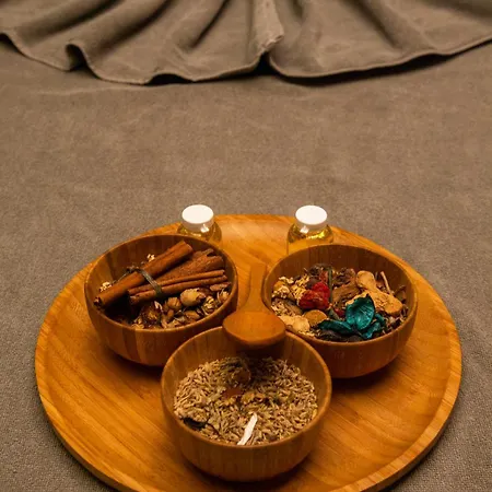 Dosso Dossi & Downtown Istanbul