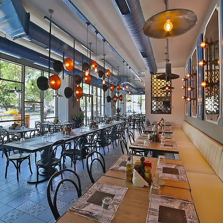 Dosso Dossi & Downtown