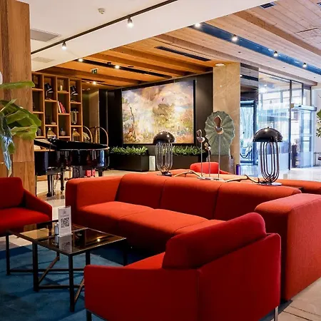 Dosso Dossi & Downtown Hotel