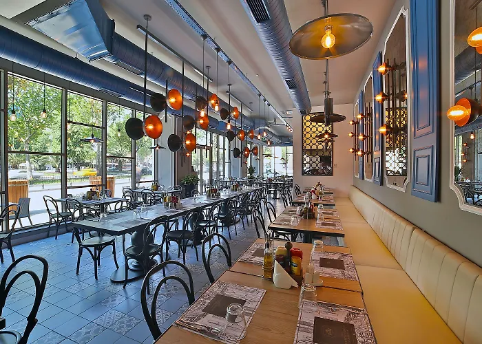 Dosso Dossi & Downtown