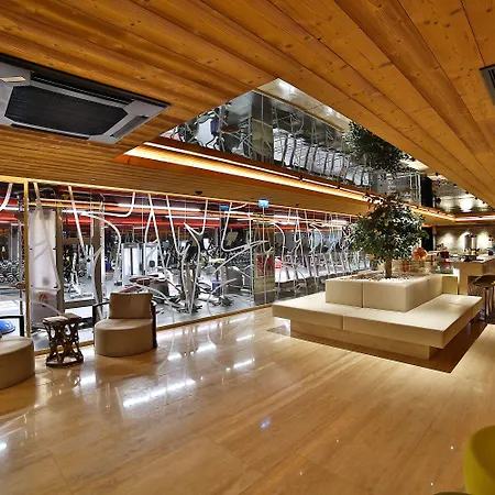 Dosso Dossi & Downtown Отель 5*