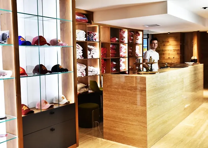 Dosso Dossi & Downtown Отель 5*