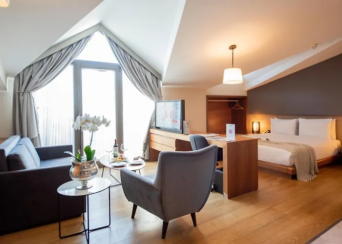 Dosso Dossi & Downtown