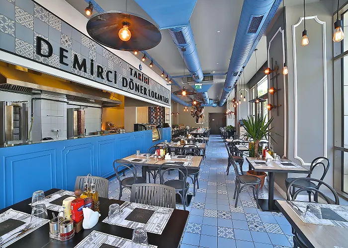 Dosso Dossi & Downtown Стамбул