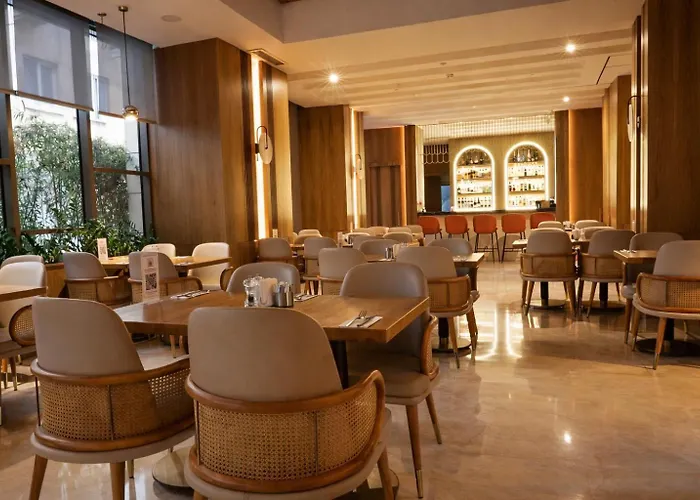 Отель Dosso Dossi & Downtown 5*