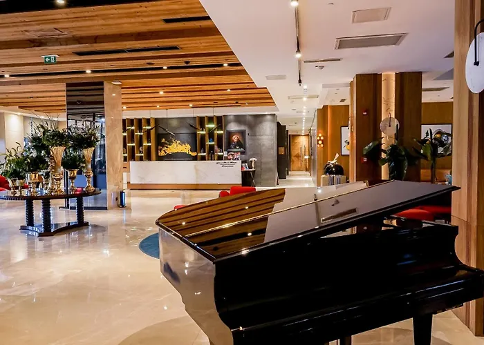 Dosso Dossi & Downtown Отель 5*