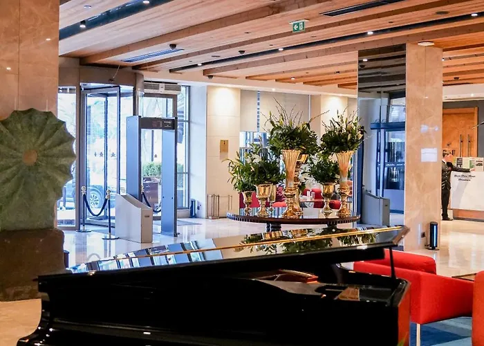 Dosso Dossi & Downtown